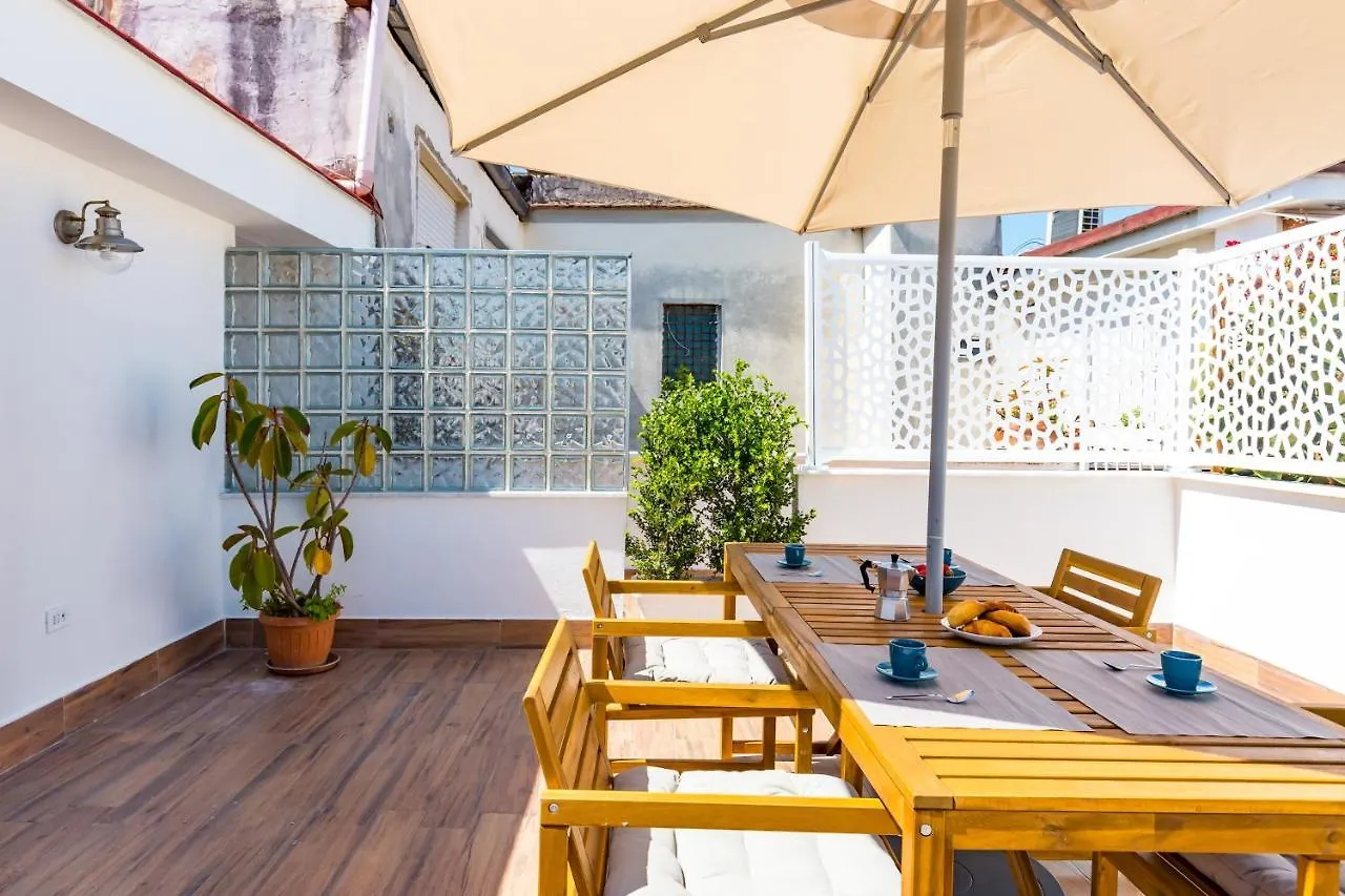 Apartment Viewsuvio Terrace At Historical Center By Napoliapartments