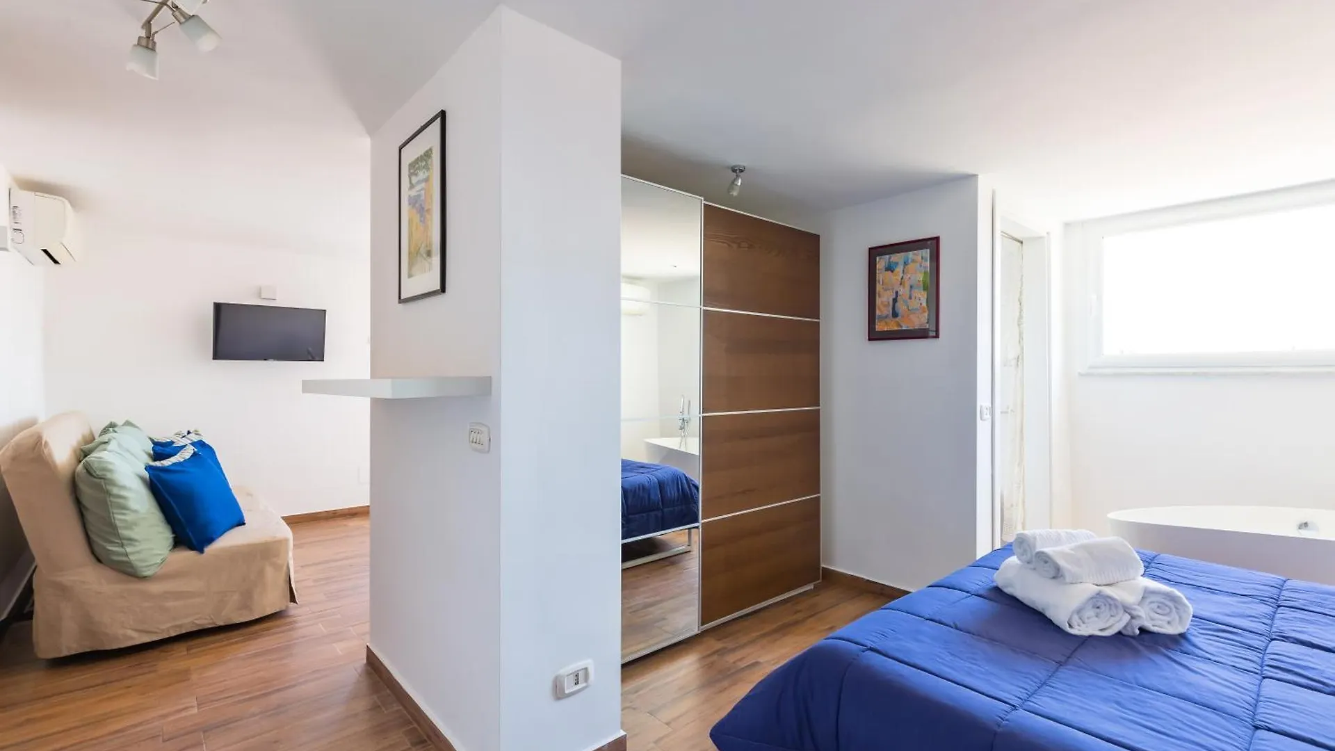 Apartment Viewsuvio Terrace At Historical Center By Napoliapartments